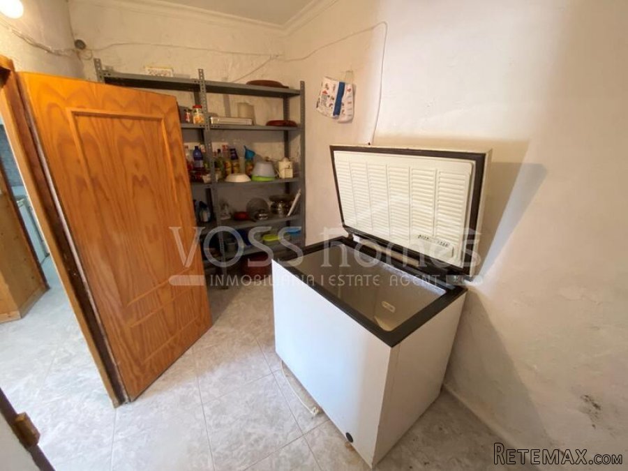 NEW LISTING TO VOSS HOMES - A lovely 2 bed, 1 bath ( more.. - 6