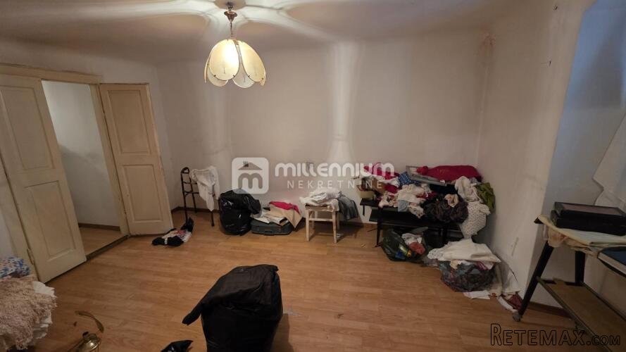 Rijeka, Centar, 79.86m2, 3-sobni s balkonom i lođom