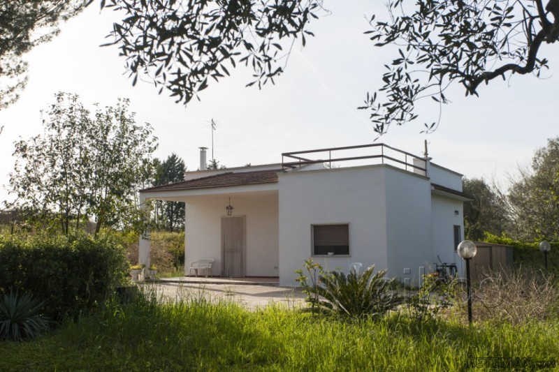 V000257, Villa In Vendita A Oria, 3..