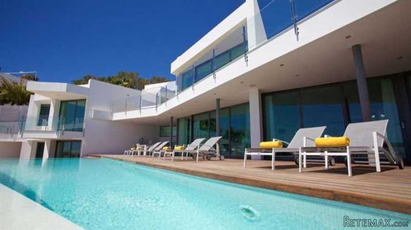 New built modern style villa