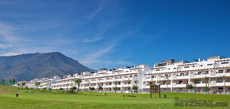 3 bedroom property near Estepona Back..