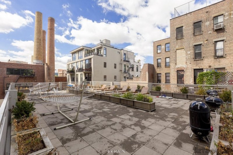 Condo - New York State - For Sale - 2