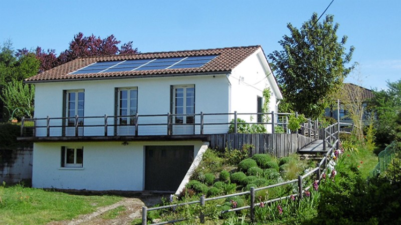 Beautiful Bungalow On Two Levels With..