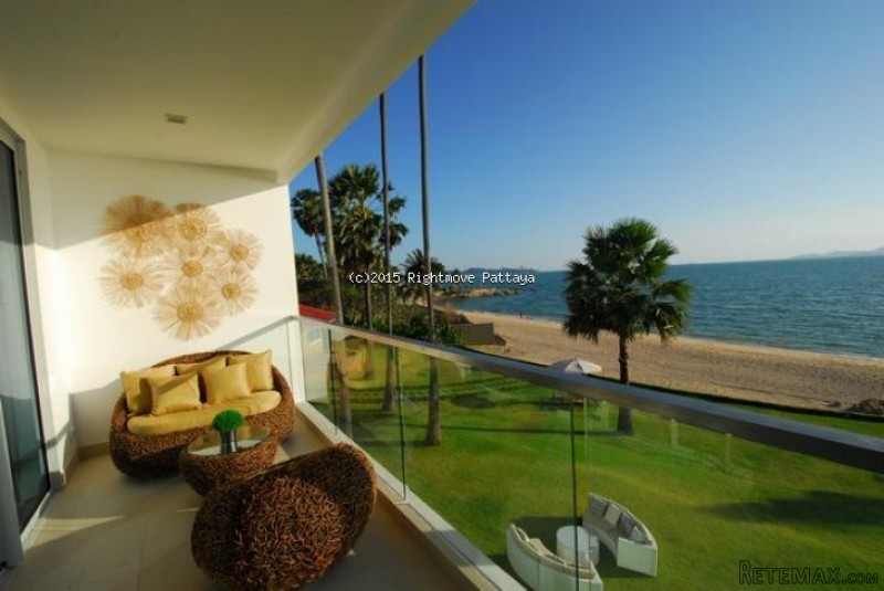 2 Bedroom Condo for sale in Wongamat -.. - 2