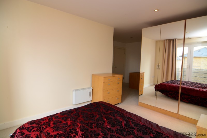 Flatshare - Queensgate A - 2