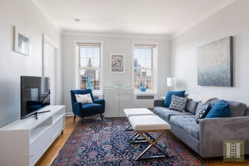 2 bedroom Apartment For Sale: 360..