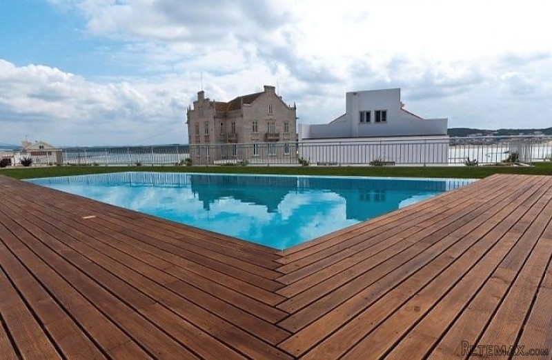 Duplex apartment front line beach..