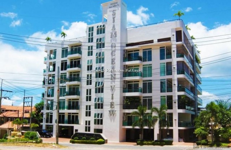2 Bedroom Condo for sale in Pratumnak -..