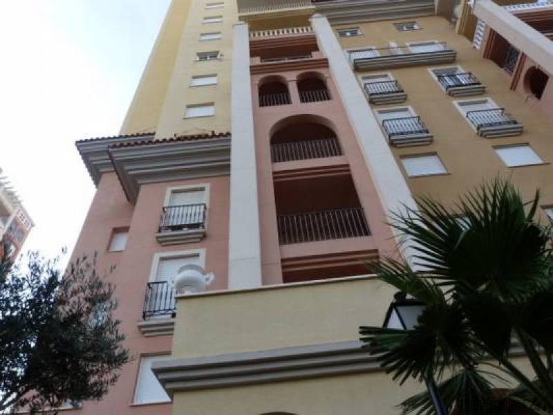 2 Bedroom 2 Bathroom Apartment In.. - 2