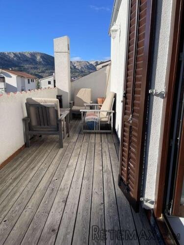 Baška - stan 50m2, velika terasa