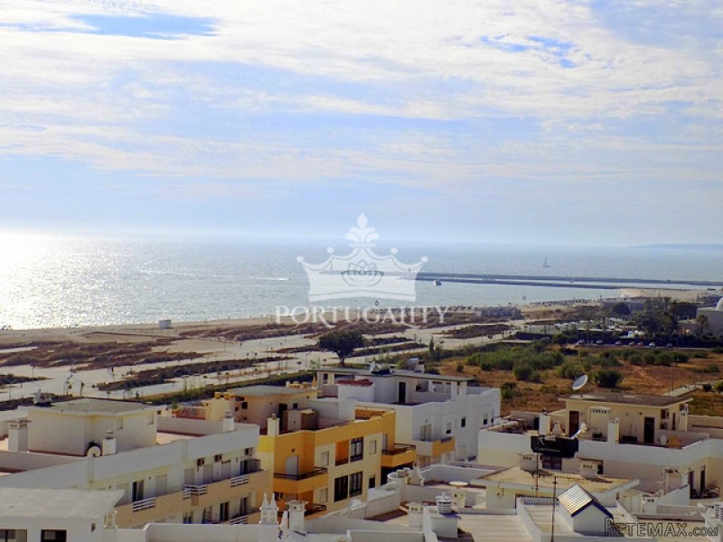 Apartment T1 With A Fabulous Views Over..