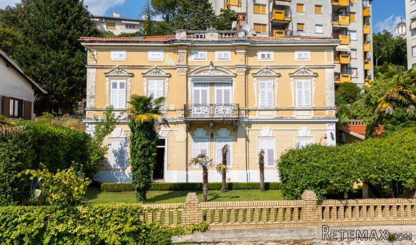 IDEALNA NEKRETNINA ZA LJUBITELJE LUKSUZA