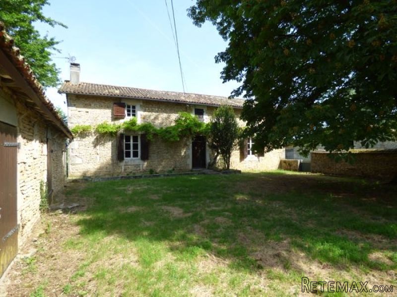 Super Stone Property + 1,1ha's Of Land