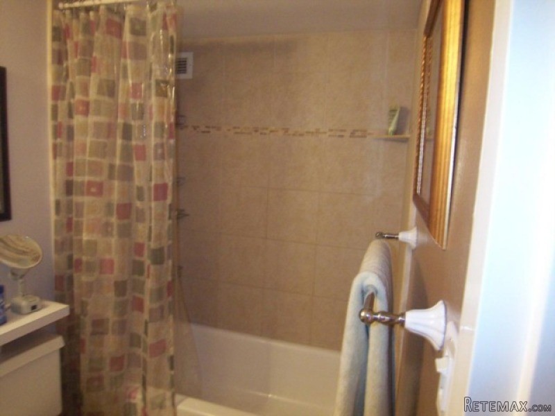 600 Parkview Drive #1106 Hallandale..
