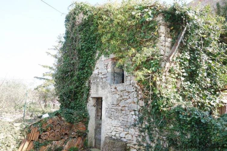 Istra,Vodnjan, građevinsko zemljište sa ruševinom - 2