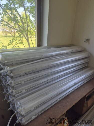Prodajem plusnu italijansku hladnjacu velicine 23x25 m - 2