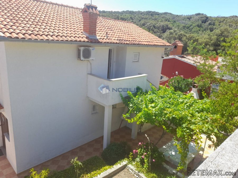 Rab, Supetarska Draga, kuća sa 5 apartmana, prvi red do mora - 5