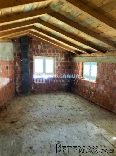 Brseč, novogradnja, kuća s 2 stana i prekrasnim pogledom - 8
