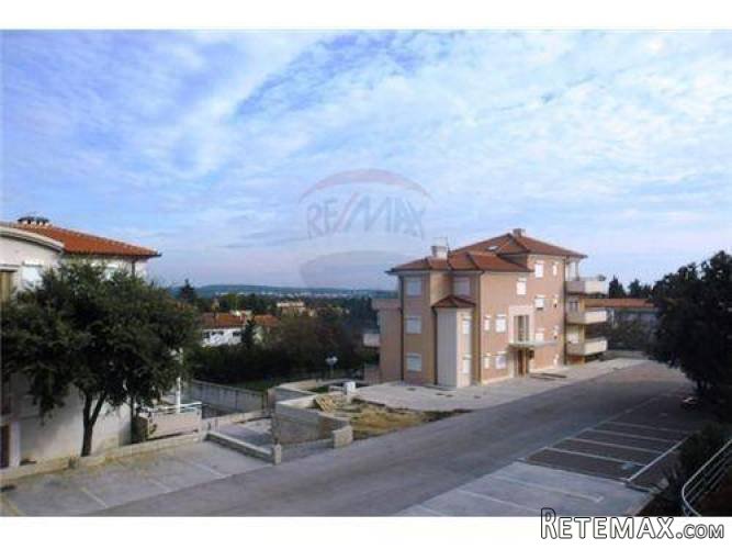 NAMJEŠTEN APARTMAN U PREMANTURI