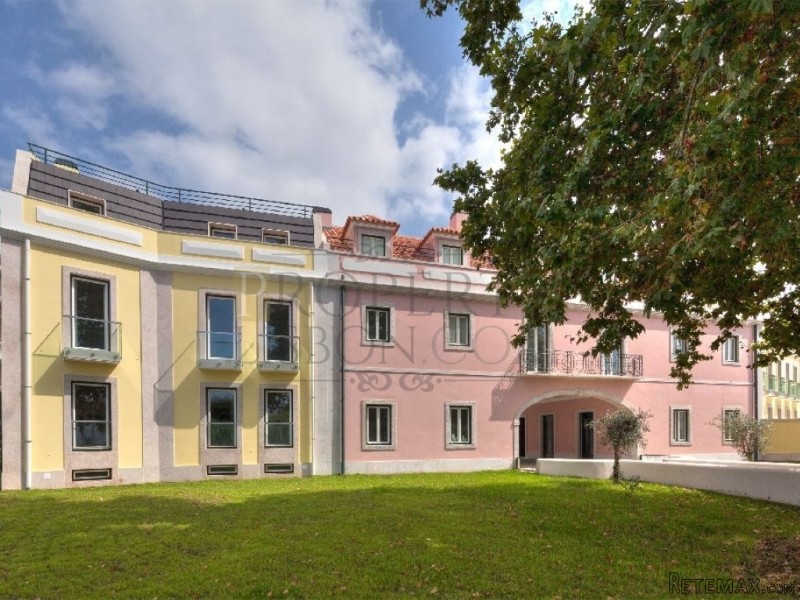 Restelo Luxury Garden character homes - 2