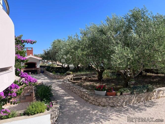 Apartmanska kuća u Vrsima - 2