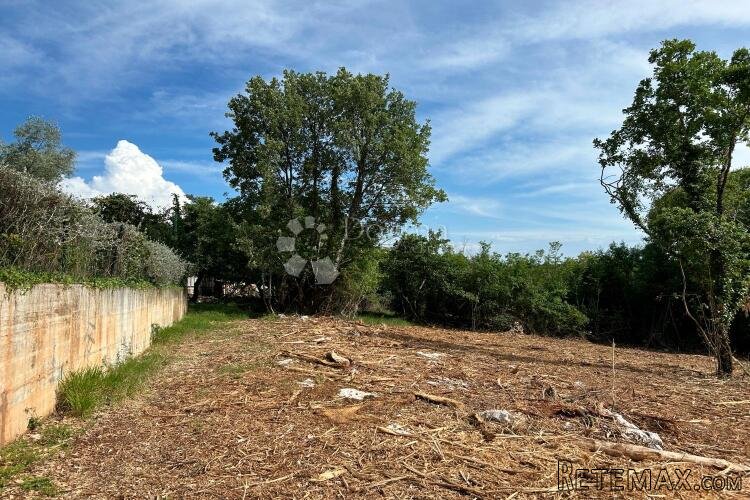 VIŠNJAN – privlačna parcela s pogledom na more - 2