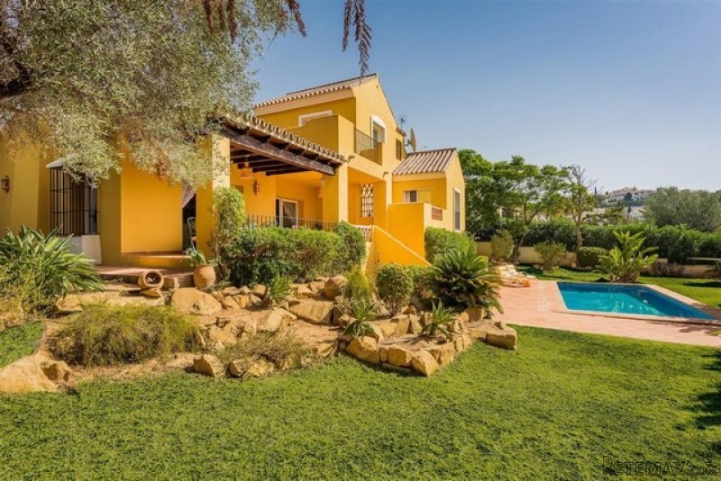 3 Bedrooms - Villa - Malaga - For Sale - 2