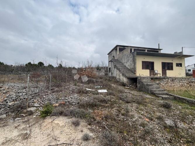 Kuća s građevinskom parcelom za renovaciju! Blizna Donja! - 3