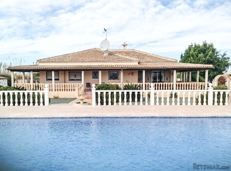 3 Bedrooms - Villa - Alicante - For Sale