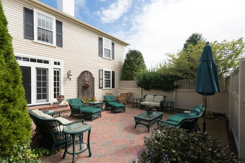 3 bedroom Flat For Sale: 1114 Orleans.. - 2