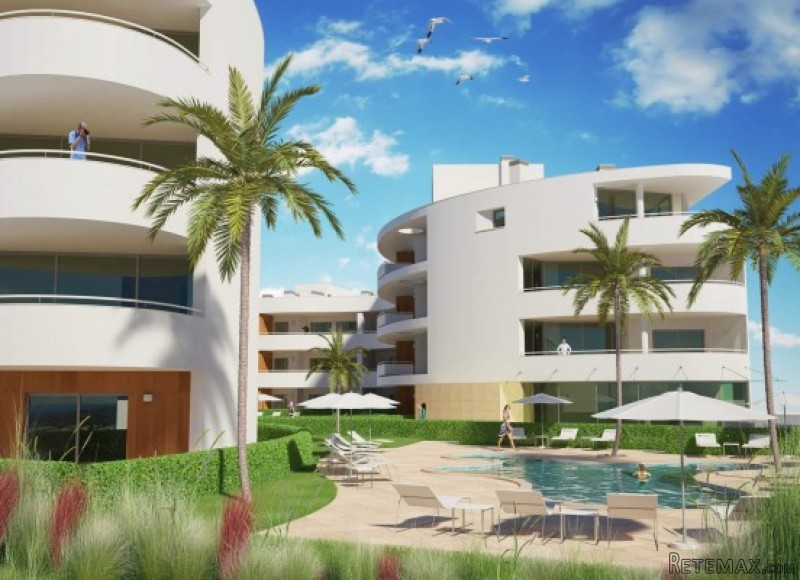 3 Bedroom Apartment With Ocean Views In.. - 2