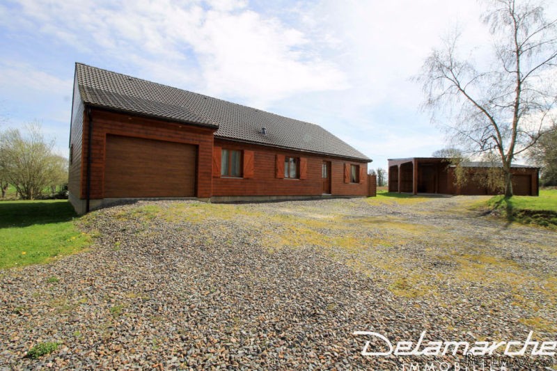 3 Bedroom Wooden Villa With Garden..