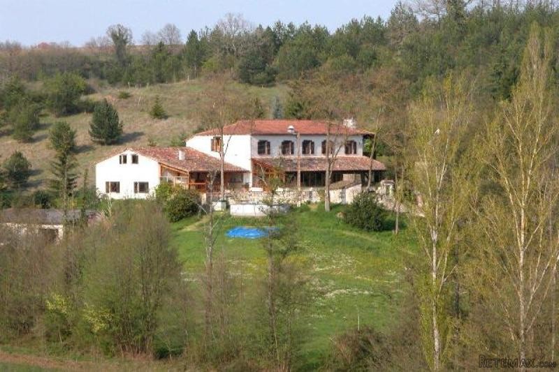 Stone Country House With 6 Bedrooms And..