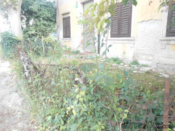 Istra, predgrađe Pule, Veli Vrh, 2 kuće u nizu, pomoćni... - 4