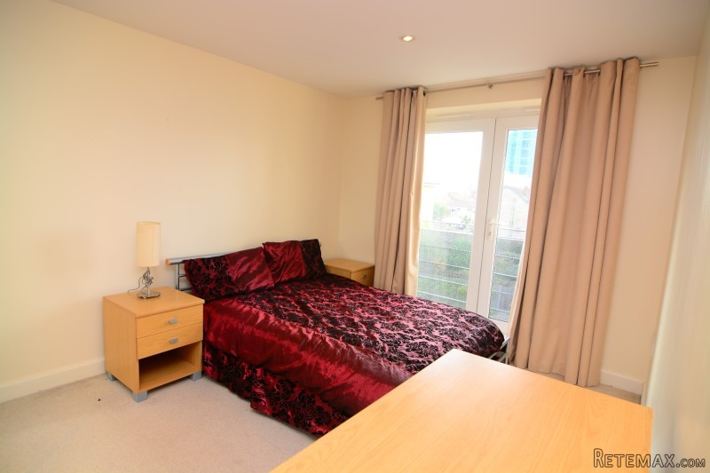 Flatshare - Queensgate A