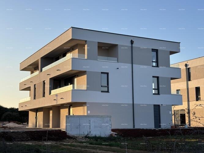PULA, Valdebek - Prodaja stana u prizemlju s vrtom / D1 - 5