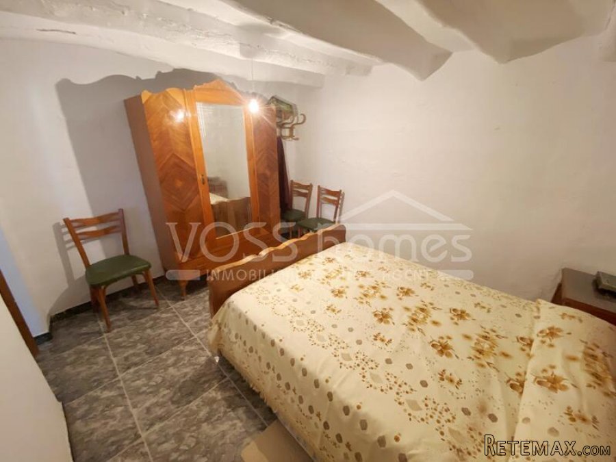 NEW LISTING TO VOSS HOMES - A lovely, traditional Spanish 5.. - 10