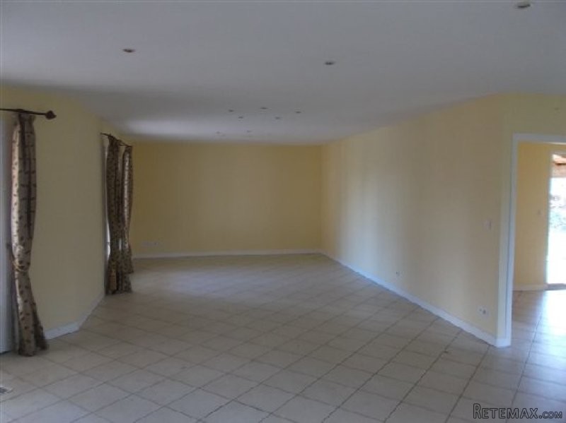 Contemporary Villa For Vacant Possession - 2