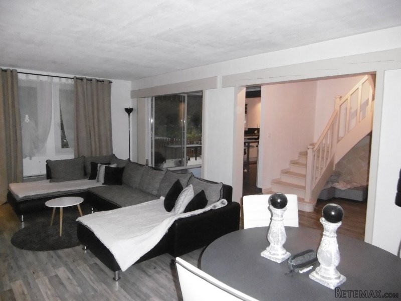 Well Renovated Semi-Deteched 3 Bedroom..