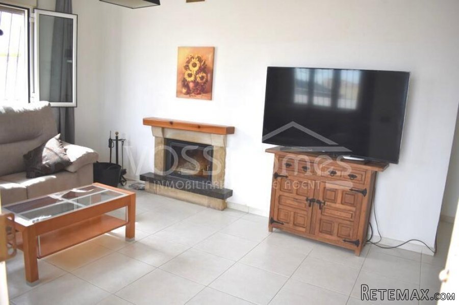 A beautifully presented, very spacious, 2 bedroom, 1.. - 12