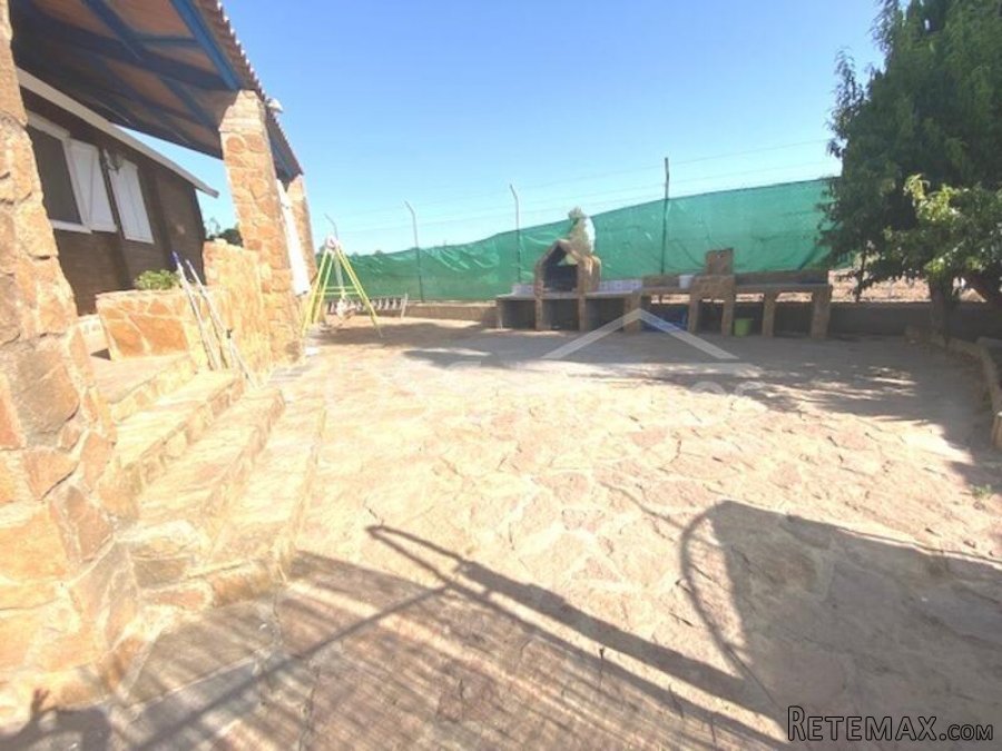 NEW TO VOSS HOMES - Cute country wood house with a huge.. - 12