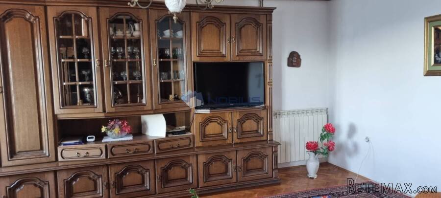 Senj, centar, obiteljska kuća - 12