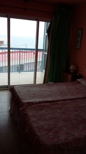 Apartment on the beachfront, with a terrace overlooking.. - 3