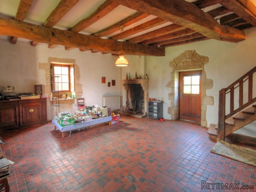 Lusseray (79) - Detached ancient priory (C14th) with 2 bedrooms.. - 4