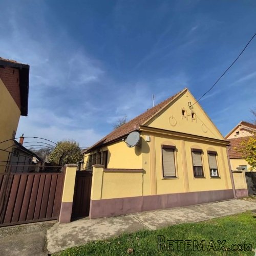 Prodajem izuzetnu kucu na selu,kompletno sredjenu,renoviranu,opr