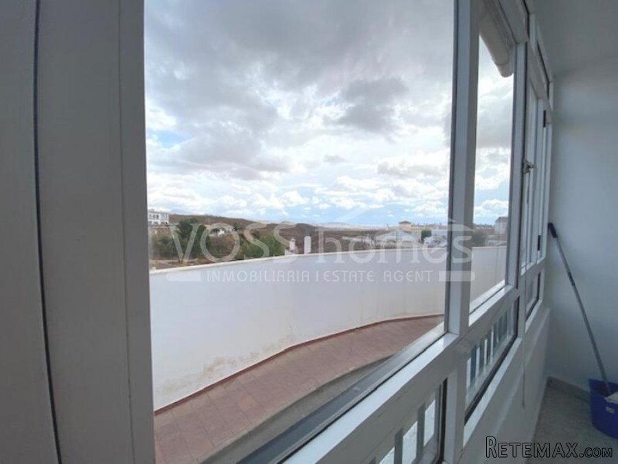 NEW LISTING TO VOSS HOMES - A spacious 3 bed, 2 bath Town.. - 16