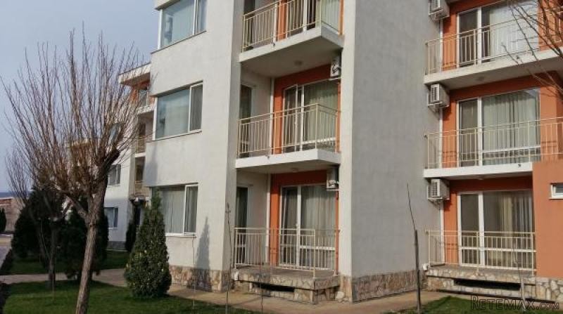 2 BED fully furnished apartment..