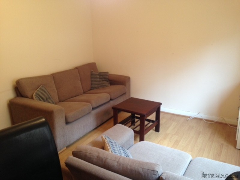 Flat 1, 25 Glenfarg St, St Georges.. - 2