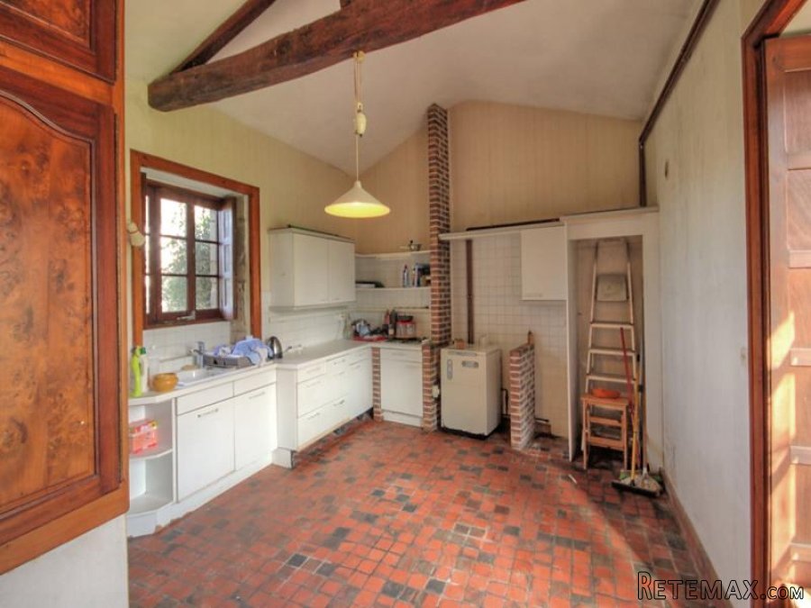 Lusseray (79) - Detached ancient priory (C14th) with 2 bedrooms.. - 8
