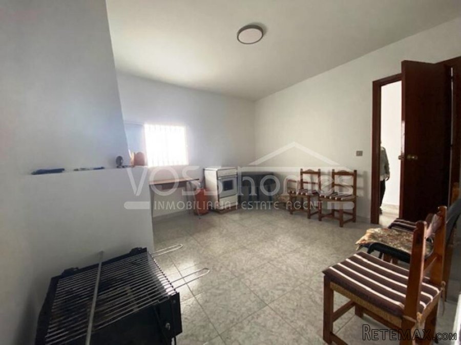 NEW LISTING TO VOSS HOMES - A spacious 3 bed, 2 bath Town.. - 18